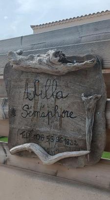 Salin-de-Giraud Bed & Breakfast | Villa Semaphore