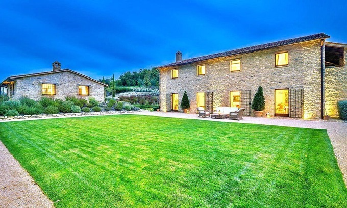 Umbertide Villa | VILLA SERENA - Six Bedroom Villa, Sleeps 12