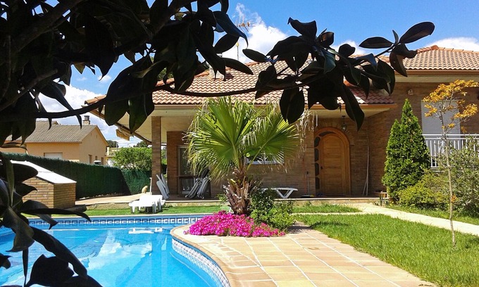 Sils Villa | VILLA SHAMBHALA in Vallcanera