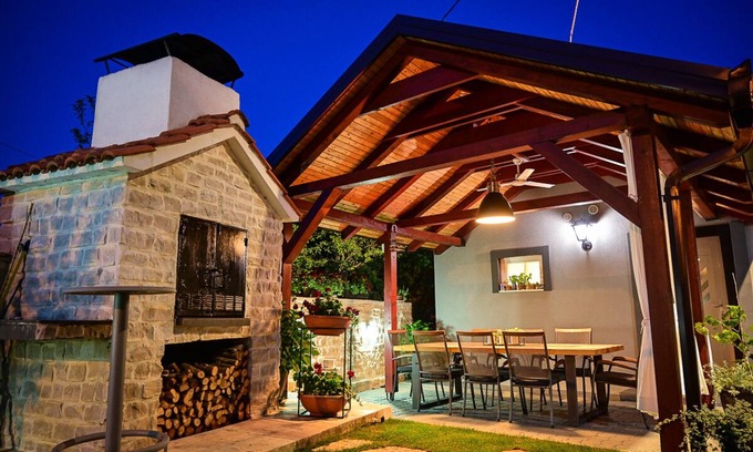 Citluk Villa | Villa Sierra