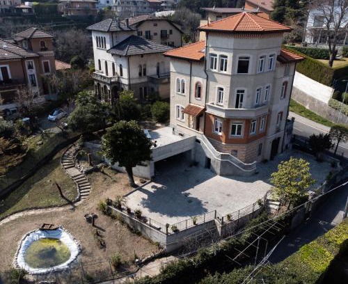 Como Apartment | VILLA SILVIA-by Home Sitter Como