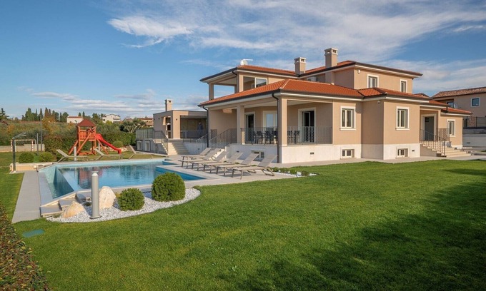 Kastelir-Labinci Villa | Villa Silvia with pool