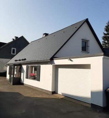 Neuastenberg Villa | Villa SKYLO