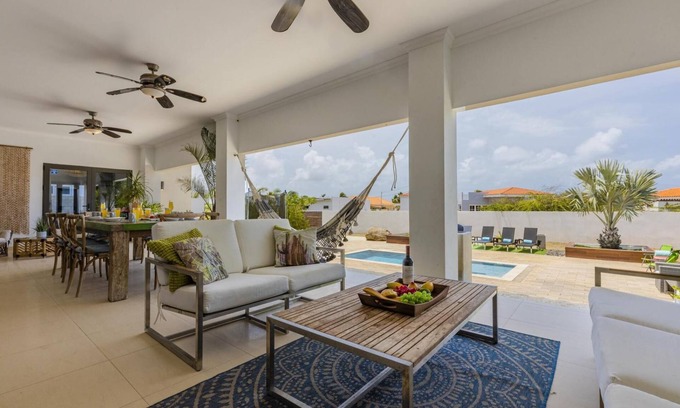 Esmeralda Villa | Villa Sophie Privatepool 5 Minutes From the Beach
