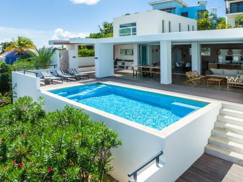 Willemstad Villa | Villa South Beach, close to Jan Thiel & Mambo Beach