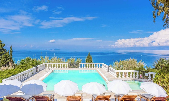 Sidari Villa | Villa Stella - Includes a private pool, stunning sea views plus WI-FI & a BBQ