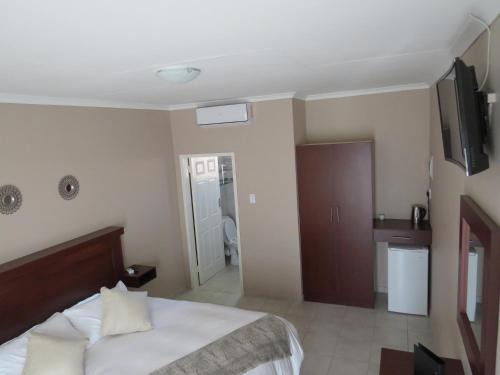 Klerksdorp Bed & Breakfast | Villa Strada Guesthouse