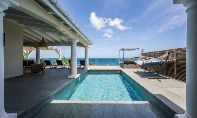 Grand Case Villa | Villa Sunset - Panoramic View - Direct access to the Beaches