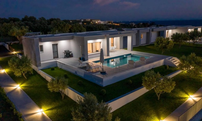Nea Propontida Apartment | Villa Sunset with Heated Pool