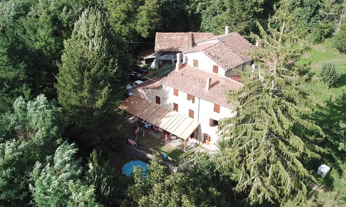 Casoli House | Villa surrounded by greenery