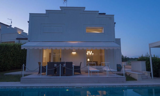 Misano Adriatico Villa | Villa Surya 8+2, Emma Villas
