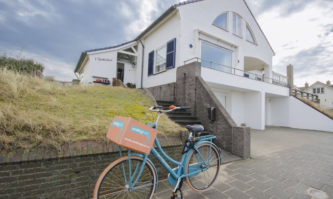 Zandvoort Apartment | Villa 't Spokeduin: Pure beach vibes