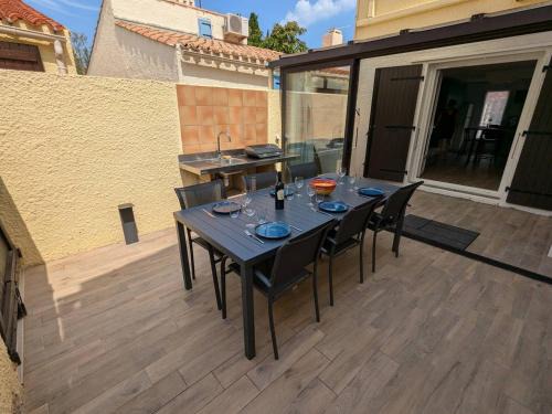 Port Leucate Villa | Villa T3 rénovée climatisée, piscine, proche plage et commerces - FR-1-81-622