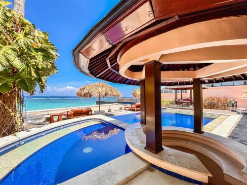 Candi Dasa Villa | Villa Talia Vashti - Oceanfront villa with Private Sea Access, Pool & Cook