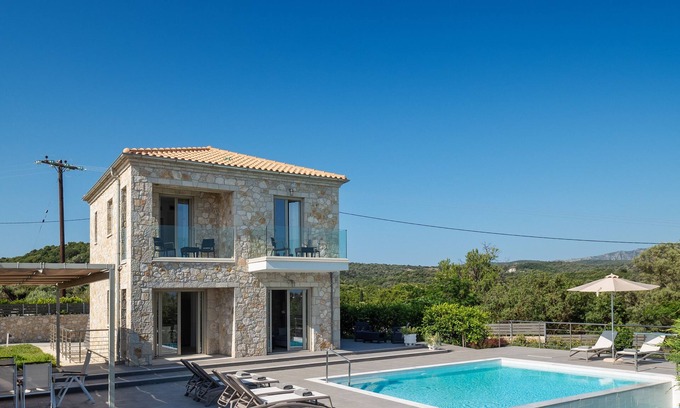 Katomerion Villa | Villa Taphian - Three Bedroom Villa, Sleeps 6