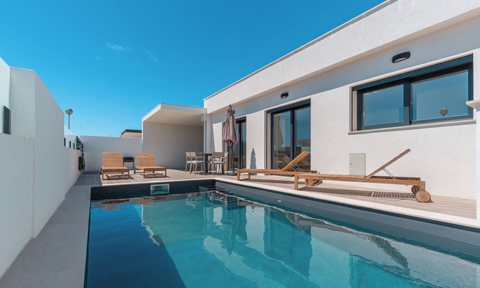 Atalaia Villa | Villa Tapisco with private swimming pool