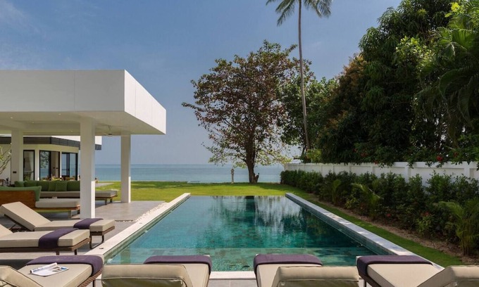 Thong Krut Villa | Villa Thansamaay - 4 bedrooms + 1 kids room beachfront villa