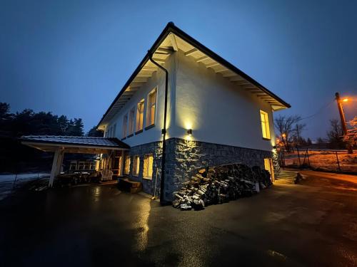 Sofia Villa | Villa The Old School Plana with Hot Pool & SPA by BookVillaBG