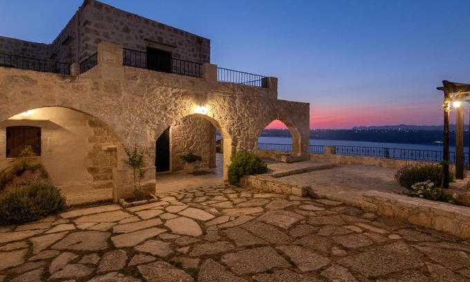 Katochori Villa | Villa Thea in Aptera