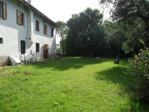 Montemarciano House | Villa Trau