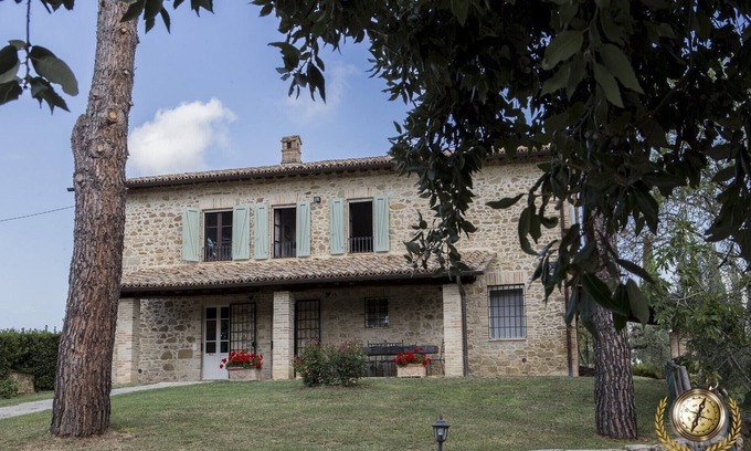 Gualdo Cattaneo Villa | Villa Tre Pini, surrounded by pure nature
