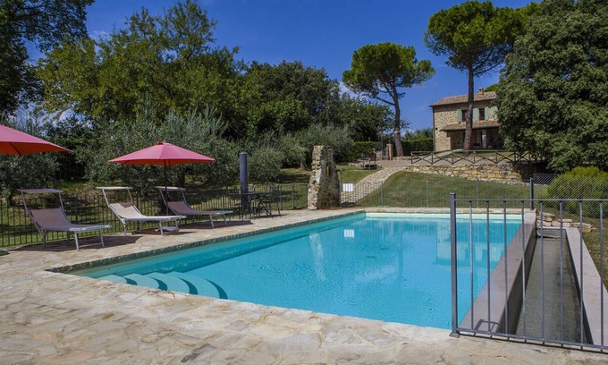 Gualdo Cattaneo Villa | Villa Tre Pini, surrounded by pure nature