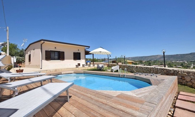 Floridia Villa | Villa Trezza - Private villa with pool in Sicily