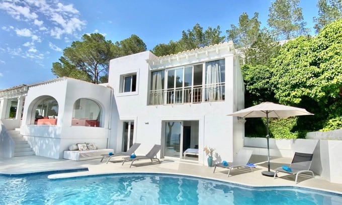 Can Furnet Villa | Villa Una - Five Bedroom Villa, Sleeps 10