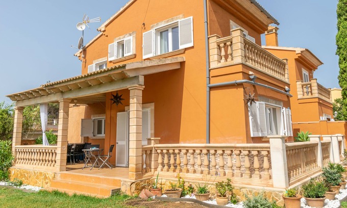 Badia Blava House | VILLA VALENTINA - Cozy villa for 6 people in Badia Blava. Free WiFi.