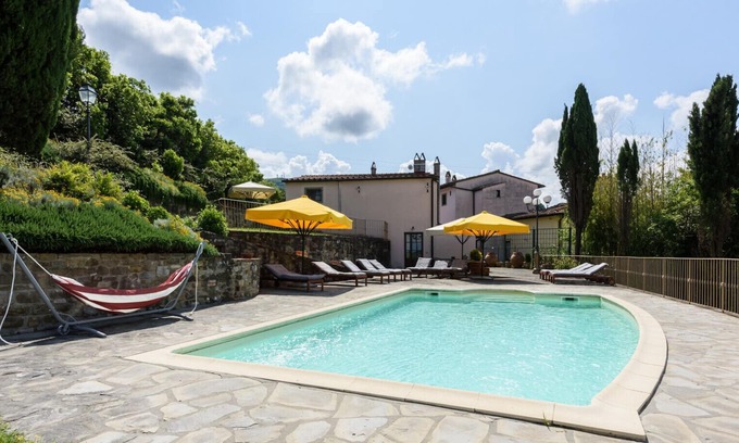 Dicomano Villa | Villa Vecci - Superb farmhouse with garden and panoramic pool in Dicomano