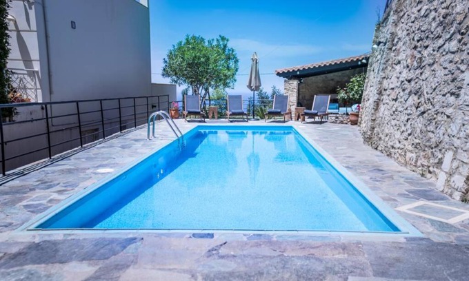 Roussospiti Apartment | Villa Ventus, 40sqm private pool & hot tub!