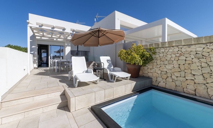Otranto Villa | Villa 'Venza , Salento' with Sea View, Wi-Fi and Air Conditioning