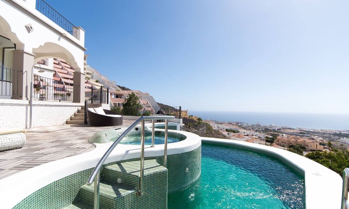 Costa Adeje Villa | Villa Veronika. Luxury 3 bedroom Villa. Private heated infinity pool. Torviscas