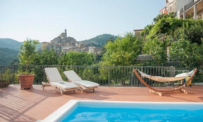 Vibonati Villa | Villa Vibrante - 10 Guests - Independent villa with pool