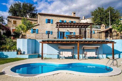 Grabri Villa | Villa Viera for 12 people in Central Istria with private pool & pet friendly