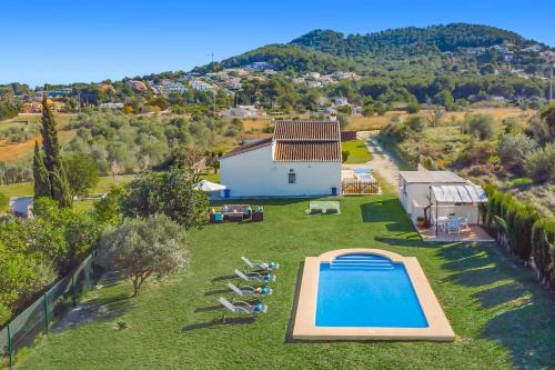 Tarraula Villa | Villa Vinyes by Villa Plus