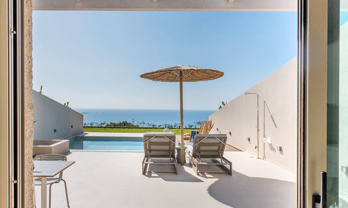 Falassarna Villa | Villa Vista Free* Heated pool & dazzling Seaview!