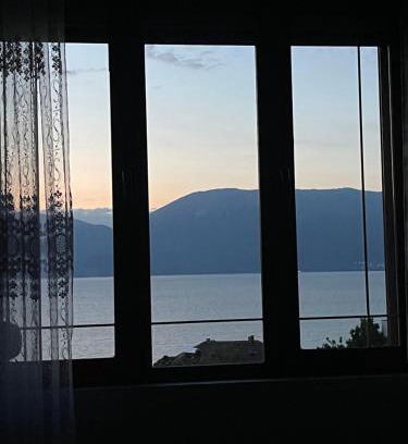 Udenisht Bed & Breakfast | Villa Vista Lago