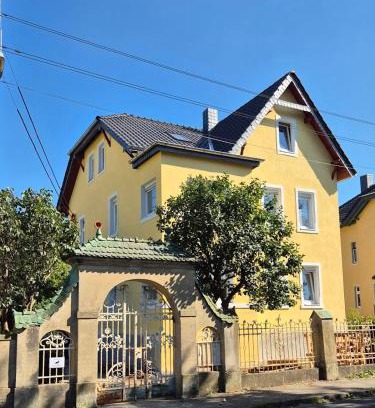 Weixdorf Apartment | Villa Waldzauber