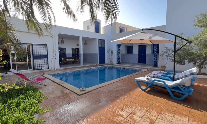 Guellala Villa | Villa with pool, in Er Riadh near Djerba Hood capacity up to 12 pers ok 🐕😺