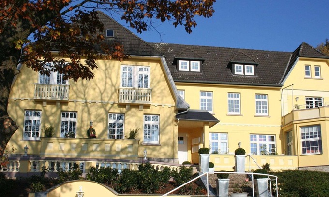 Bad Pyrmont Apartment | Villa with a view of the Weserbergland