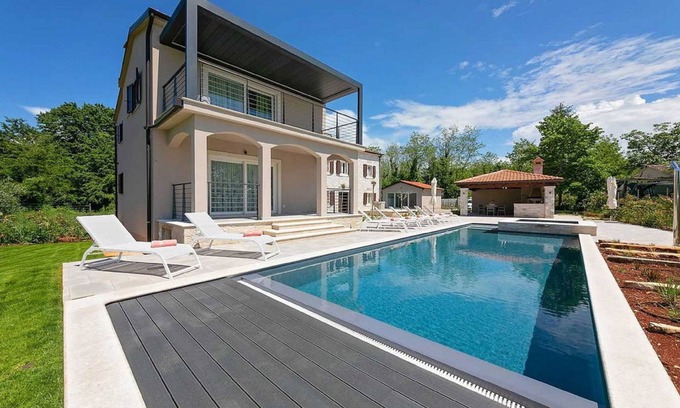 Kastelir-Labinci Villa | Villa with a pool for 14 persons, with sauna and jaccuzzi, 2 separate units