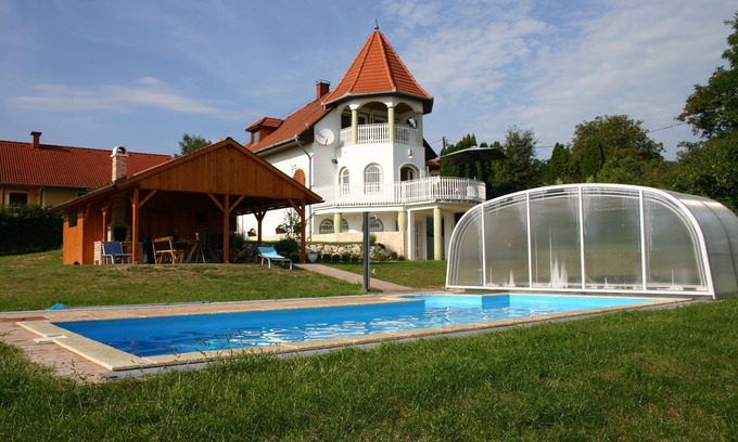 Cserszegtomaj Villa | Villa with breathtaking views in Heviz, indoor pool 9,30x3,50x1,40 m