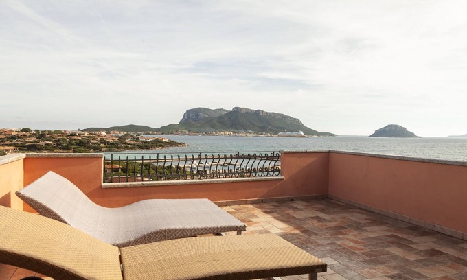 Baia Caddinas Villa | Villa with fabulous sea view