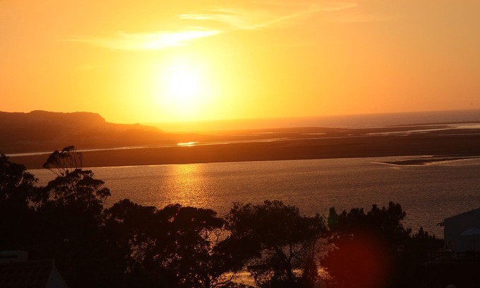 Caldas da Rainha Villa | Villa With Panoramic Views Over Obidos Lagoon To The Atlantic Ocean