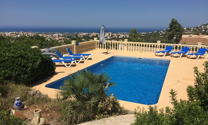 Rafol de Almunia Villa | Villa with pool and garden Monte Pego Rafol Almunia EB