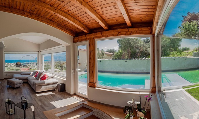 Carini Villa | Villa with pool, 3 km's away from the sea, stunning 180° view on the sea