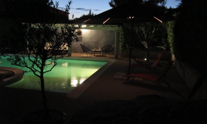 Sussargues Villa | Villa with pool near the sea for 6 people