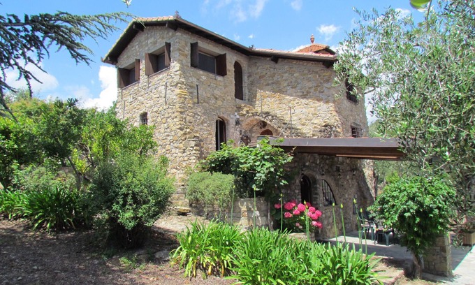 Taggia Villa | Villa with pool on the hill of Sanremo, an oasis of serenity in the nature
