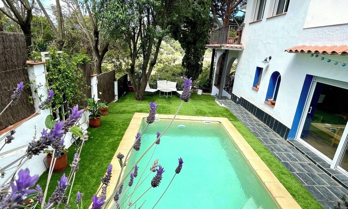 Sant Pol De Mar House | Villa with Private Saltwater Pool in the Mountains near the beach.